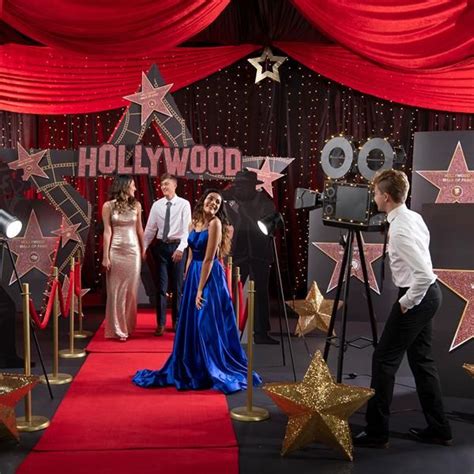 Give Your Venue A Dazzling Red Carpet Look With The Help Of Our