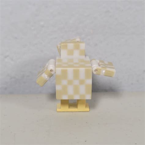 Minecraft Mojang Jazwares Chicken Action Figure Mini Tall Action Figures