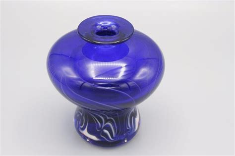 Hand Blown Glass Vase Swirl Design Cobalt Blue Signed Berlin Vtg 1980 Ebay Glass Blowing