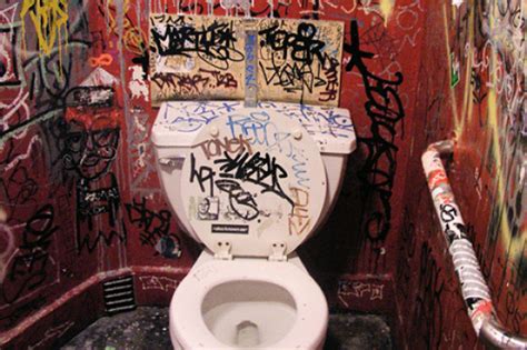 Photos Of Graffiti Bathrooms In New York City