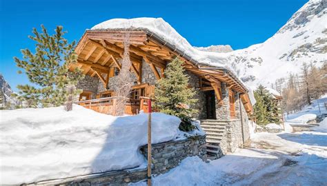 Check spelling or type a new query. I 3 chalet di montagna più spettacolari d'Europa | SiViaggia