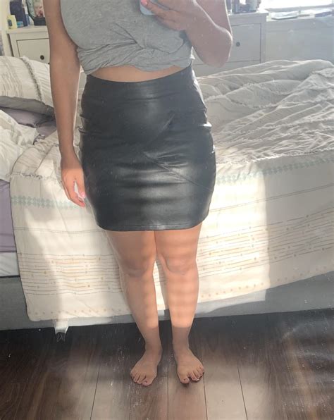 Is This Skirt Too Short Routfits