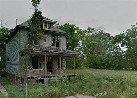 Photos Detroits Creepy Abandoned Ghost Neighborhoods