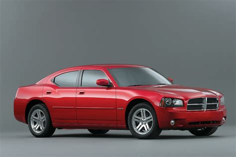 2006 10 Dodge Charger Consumer Guide Auto