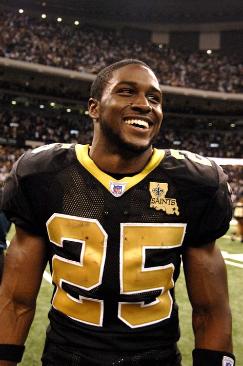 Five Reasons Reggie Bush Will Play For The New Orleans Saints In 2011 Bleacher Report Latest