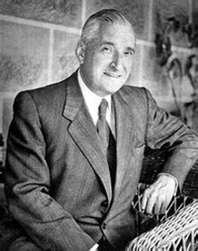The provisional military government was shortly taken over by general antónio óscar de fragoso carmona, who favoured sweeping changes. António de Oliveira Salazar
