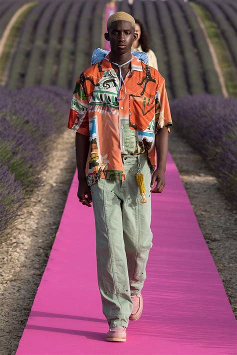 You can let your inner lumberjack shine, and chances are you'll look fine. Jacquemus Spring/Summer 2020 Paris Fashion Week Men's ...