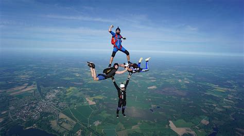 The Four Main Parts Of A Skydiving Gear Check Extreme Sports News