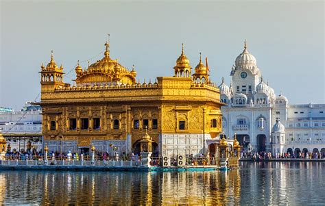 Top 15 Rated Tourist Attractions In India