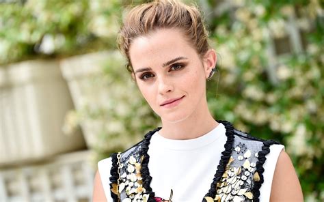 Download Wallpapers Emma Watson 4k Portrait Hollywood American