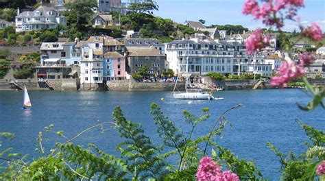 Book a holiday rental in stunning salcombe and start exploring the area for yourself. Salcombe Holidays - Self Catering Holiday Cottages