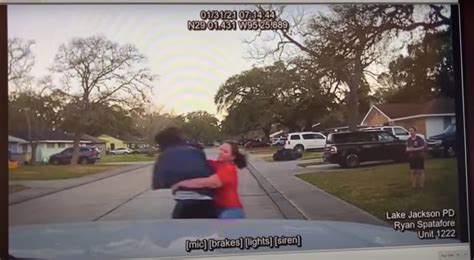 Watch Texas Mom Tackles Man Suspected Of Peeping In Daughters Bedroom Boing Boing