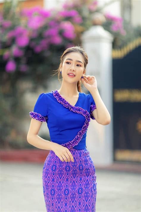 Pin Von Suho Impna Auf Myanmar Dress