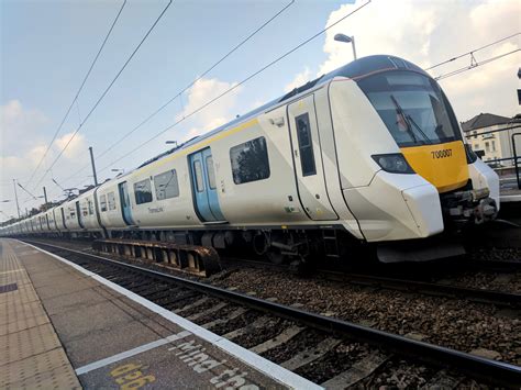 Gtr Survey Reveals Smart Ticketing Is Key To Increasing Rail Usage