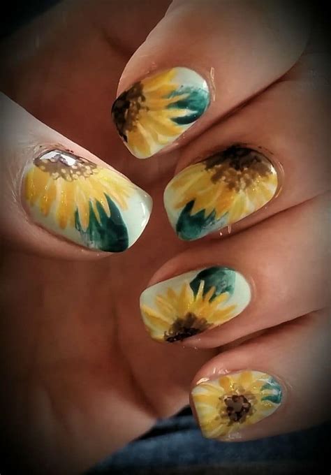 30 Happy Hippie Nail Designs To Boost Your Inner Soul Naildesigncode