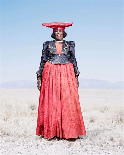 Trouvez les herero tribe images et les photos d'actualités parfaites sur getty images. Herero Tribe in Namibia Photographed by Jim Naughten ...