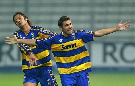Fc argeș continued its good seasons finishing 4th in 1999, than on 5th place in 2000 and 2001. Adrian Mutu : Adrian Mutu Joins Dinamo Bucharest As Club S ...