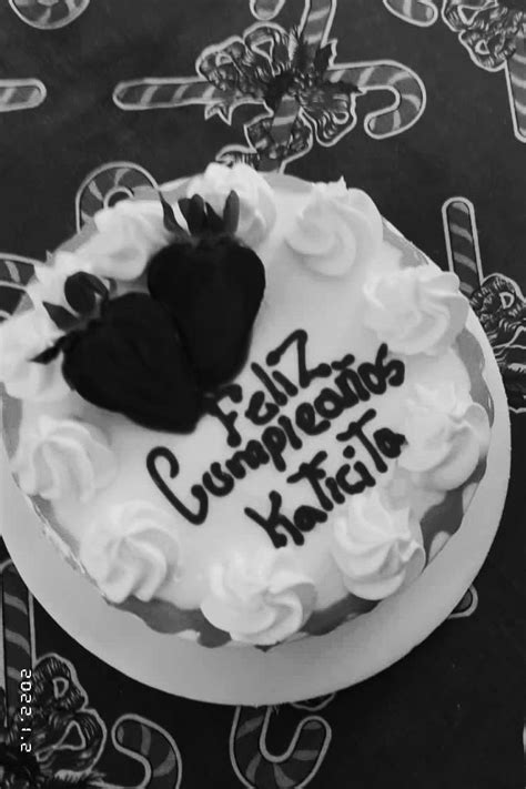 De Katicita A Katherino Desserts Food Cake