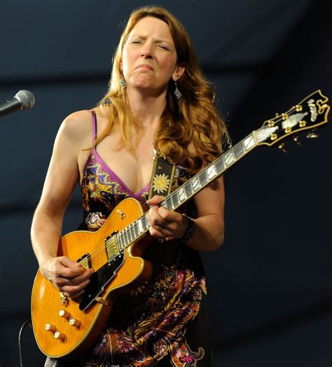 Susan Tedeschi Photostream Susan Tedeschi Female Guitarist Blues Artists