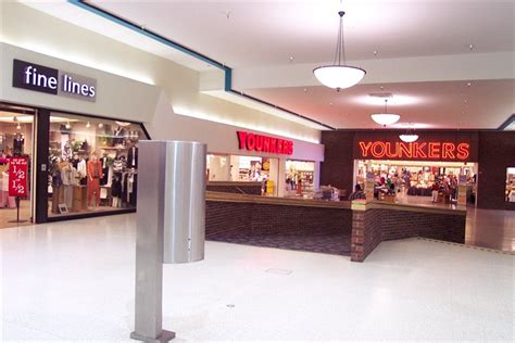 Labelscar The Retail History Blogcrossroads Mall Fort Dodge Iowa