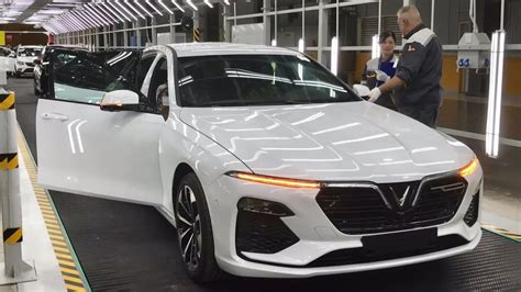 Khám phá các mẫu xe ô tô vinfast. Vingroup rolls out Vietnam's first auto brand - Nikkei Asia