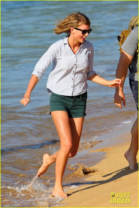 Photo Taylor Swifts Belly Button Baring Beach Day New Bikini Pics 47