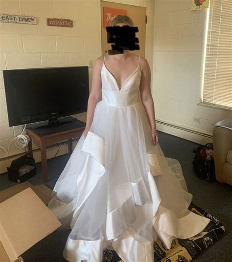 Hayley Paige Andi Wedding Dress Save 84 Stillwhite