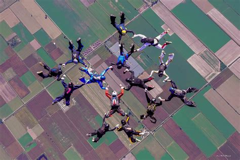 1st Greek Formation Skydiving Record Skydivemag
