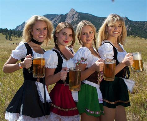 How To Enjoy Oktoberfest Oktoberfest Woman Oktoberfest German Beer Girl