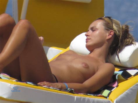 Sleeping Topless At The Beach August 2014 Voyeur Web Free Nude Porn