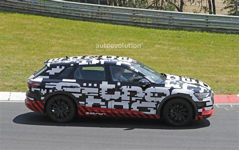 Sail on a yacht, travel in motorhome or ride utv with friends! Spyshots: Audi e-tron quattro Looks Like the SUV You Buy With Bitcoin - autoevolution