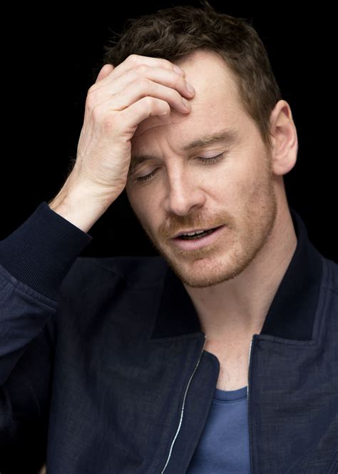 Fassy Maybe I Take Your Pain Away Just Let Me Michael Fassbender Gorgeous Men Beautiful