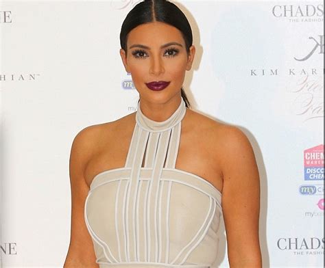 Kim Kardashian encore nue Nil Mirum Buzz Actualité People