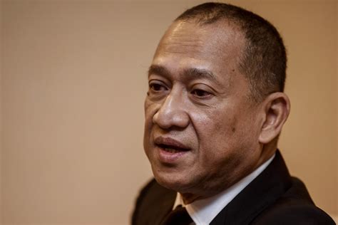 He's a cat with nine lives, served under former prime ministers mahathir mohamad and abdullah badawi before serving najib razak today. Party hopping: Choose party not individual - MP | Borneo ...