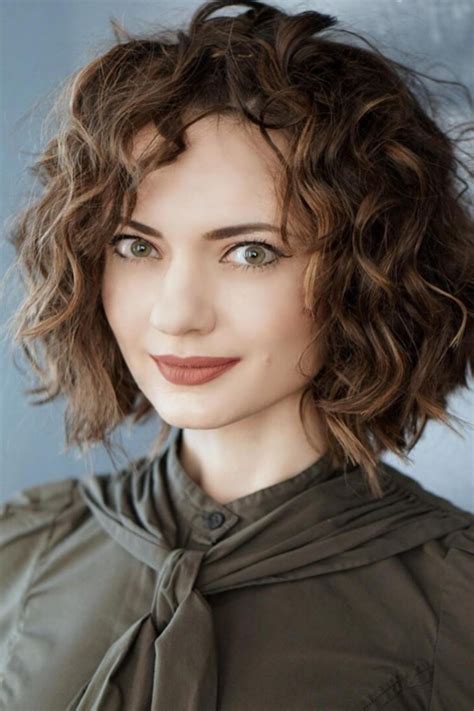 35 Mesmerizing Curly Hairstyles For Women Haircuts