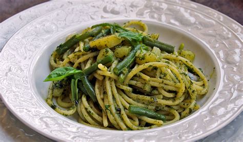 I Grandi Primi La Ricetta Della Pasta Al Pesto Con Patate E Fagiolini