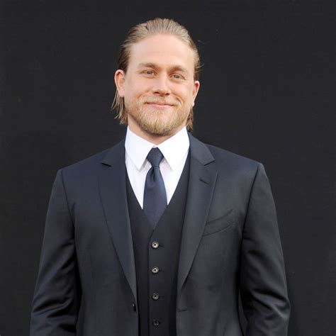 Charlie hunnam as bob frey jr. Charlie Hunnam quitte Fifty Shades of Grey en raison de ...