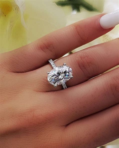 Oval Engagement Rings 39 Amazing Ring Ideas To Get More Sparkle