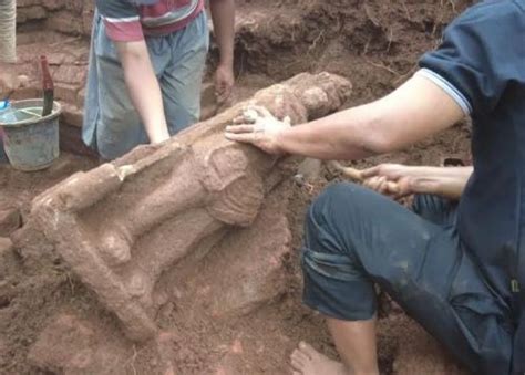 Gempar Penemuan Arca Di Candi Peninggalan Mpu Sindok Era Mataram Kuno