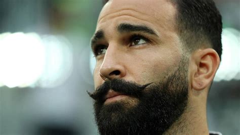 Coupe Du Monde 2018 Après Le Crâne De Barthez La Moustache De Rami