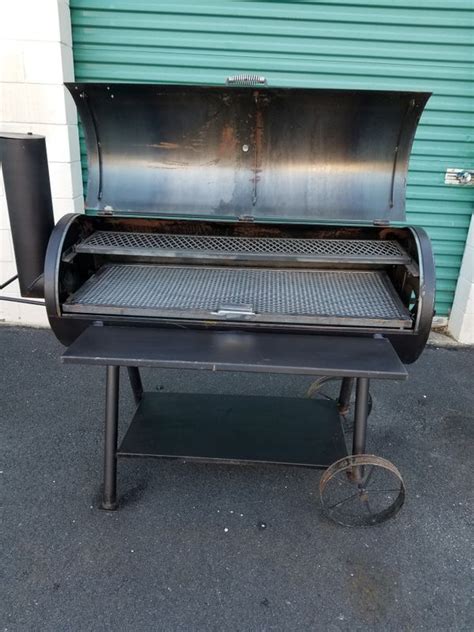 We make custom bbq trailers, backyard bbq smoker pits, and bbq grills that use wood, as well both gas and charcoal as a fuel source. Old Country BBQ Pits™ Cantina XXL Charcoal Grill for Sale ...