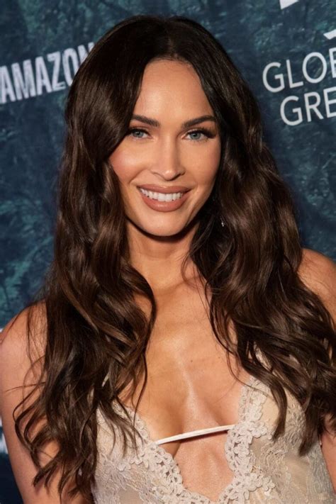 Nightgown Or Dress What Did Megan Fox Wear On The Red Carpet Demotix