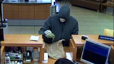 Serial Bank Robber Strikes Suntrust Branch In Coral Springs