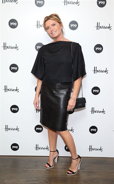 Tina Hobley Yoo Home At Harrods Launch Lederrock Leder Schwarz