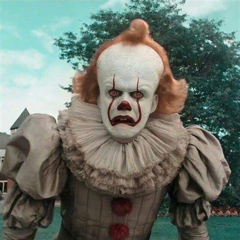 Bill Skarsgard As Pennywise The Clown In It Chapter Two 2019 Dir