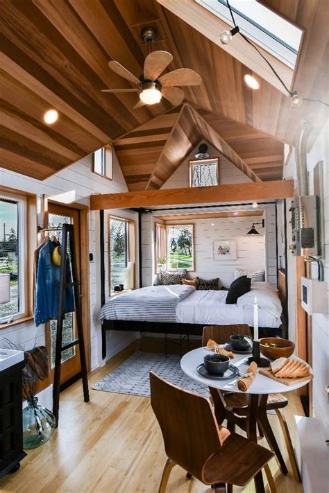 Interior design tiny house today has the concept in how to maximize the minimal space into the better one. 30 Tiny House Interior Design that Will Inspire - Like ...