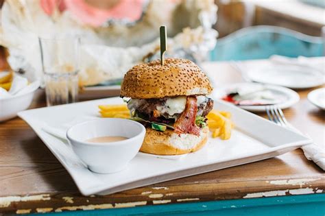 While some of these specials are limited to happy hour, many more run all evening long. 52 Best Wednesday Food Specials | Cape Town Restaurants 2019