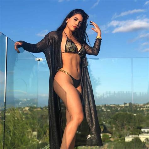 49 Hot Pictures Of Elizabeth Ruiz Will Inspire You To Hit The Gym For