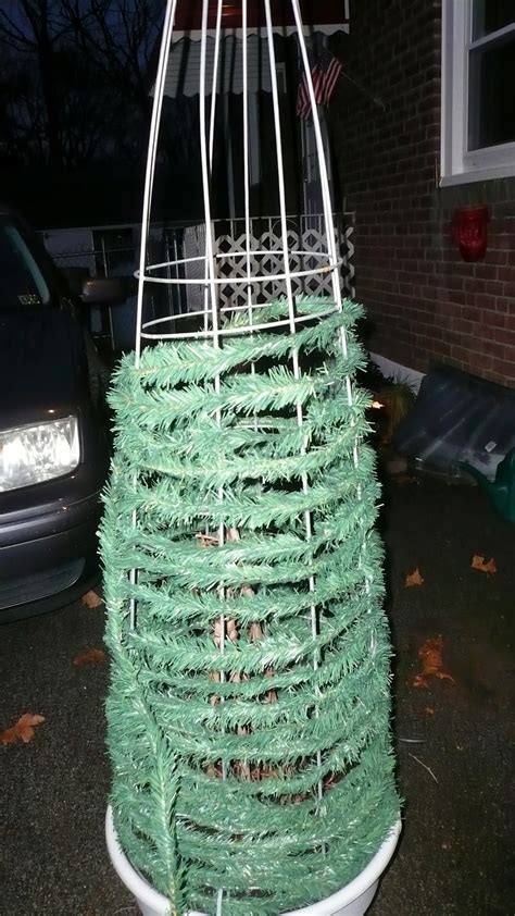 The Creekside Gardener Tomato Cage Christmas Tree