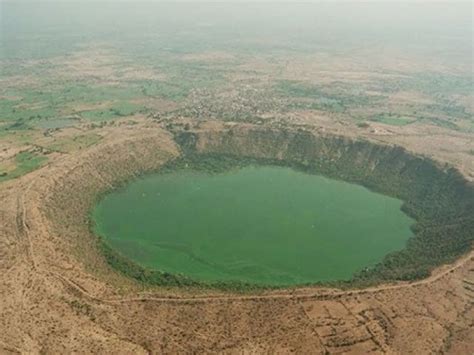 10 Largest Impact Craters In The World